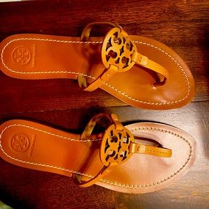Tory Burch Gabriel Flat Thong Sandal